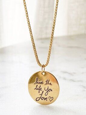 Ladies Motivational Round Necklace